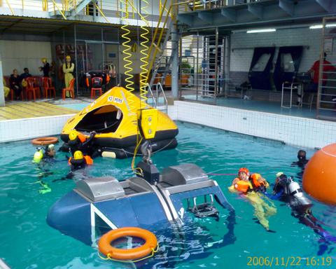 T-BOSiET (Tropical Basic Offshore Emergency Trainning)